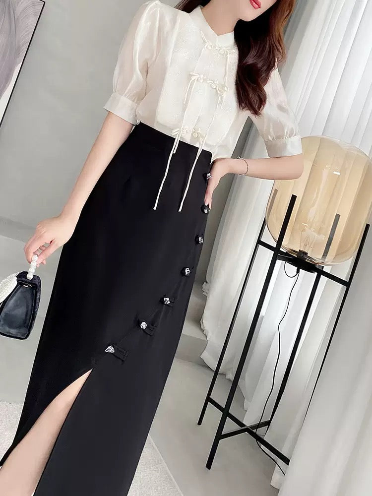 Early autumn outfits with a complete set of women's clothing, light luxury, high-definition temperament, ladies, retro country style shirts, two-piece suits, skirts 1808