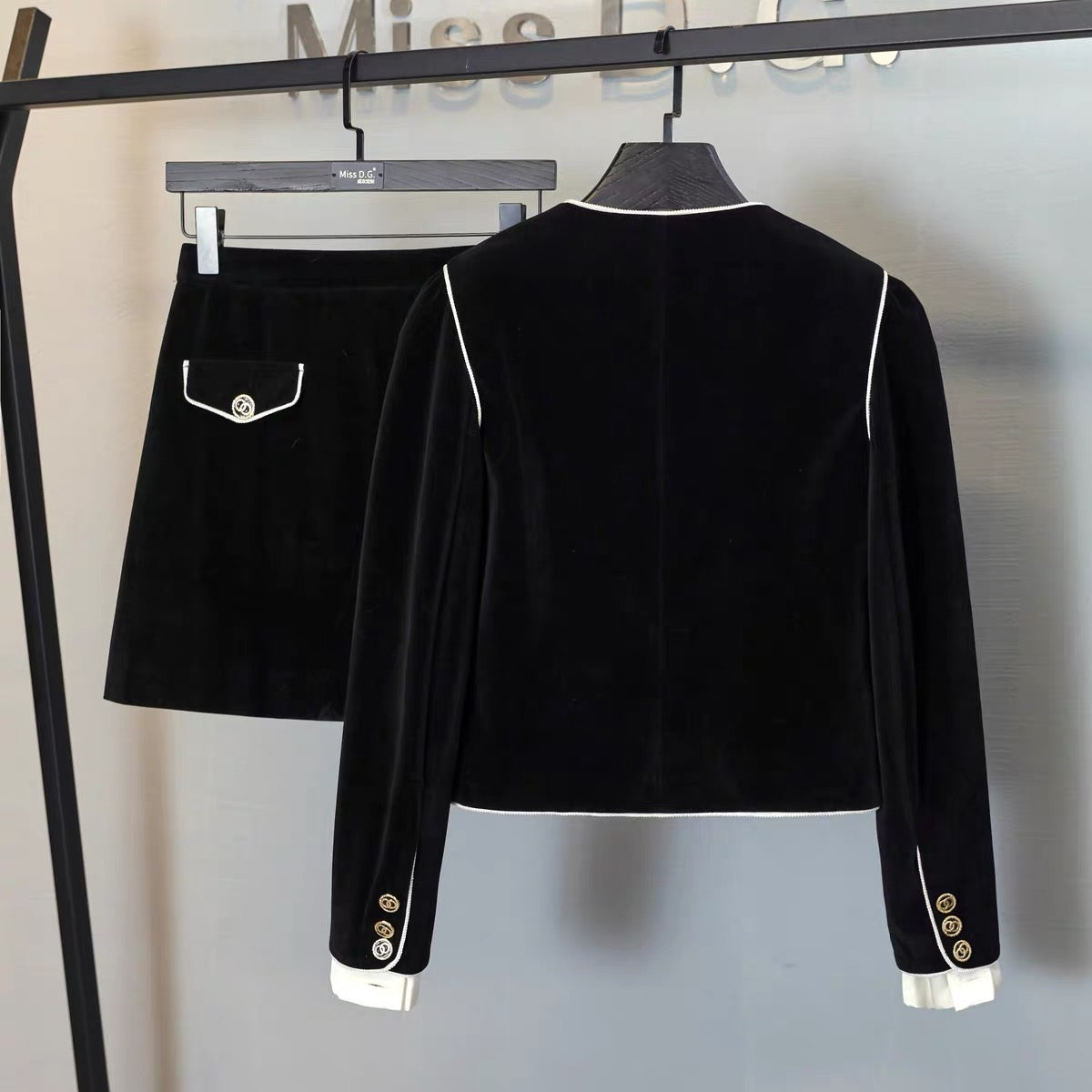 Miss DG suit women's 2022 new autumn retro short coat all-match thin skirt small fragrance suit 1690