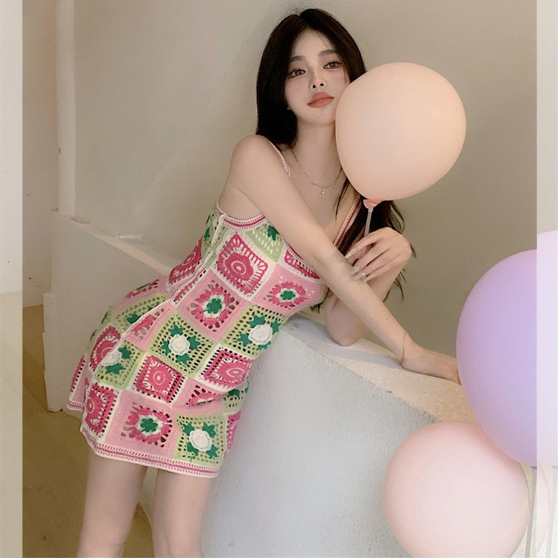 2023 Summer Seaside Vacation Beach Suspender Dress Fashion Backless Sleeveless Color Needle Hollow Crochet Knitting Dress
