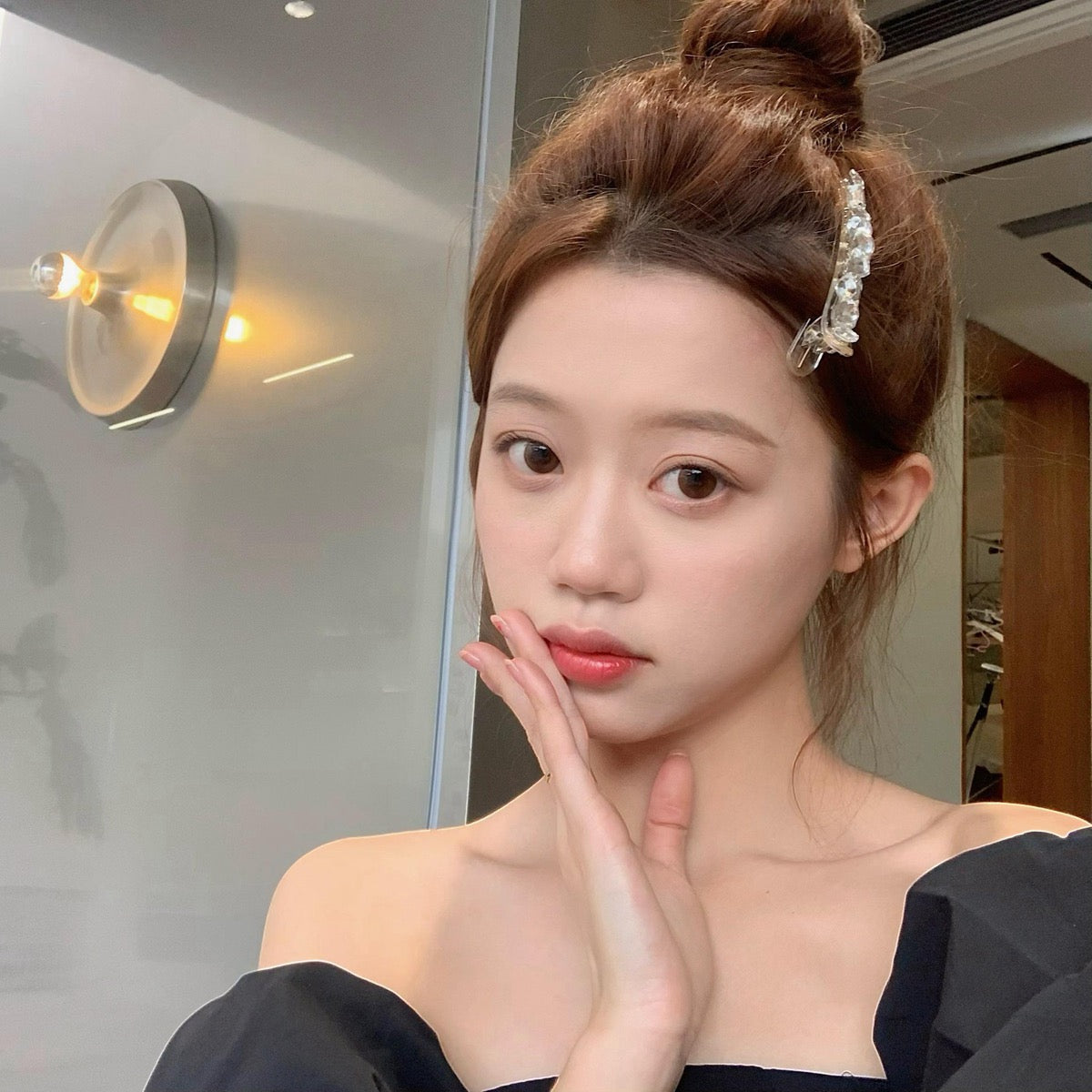 Light luxury super flash rhinestone hair clip makeup clip high-end girl hair clip side clip retro bangs clip Japanese and Korean hair accessories trendy