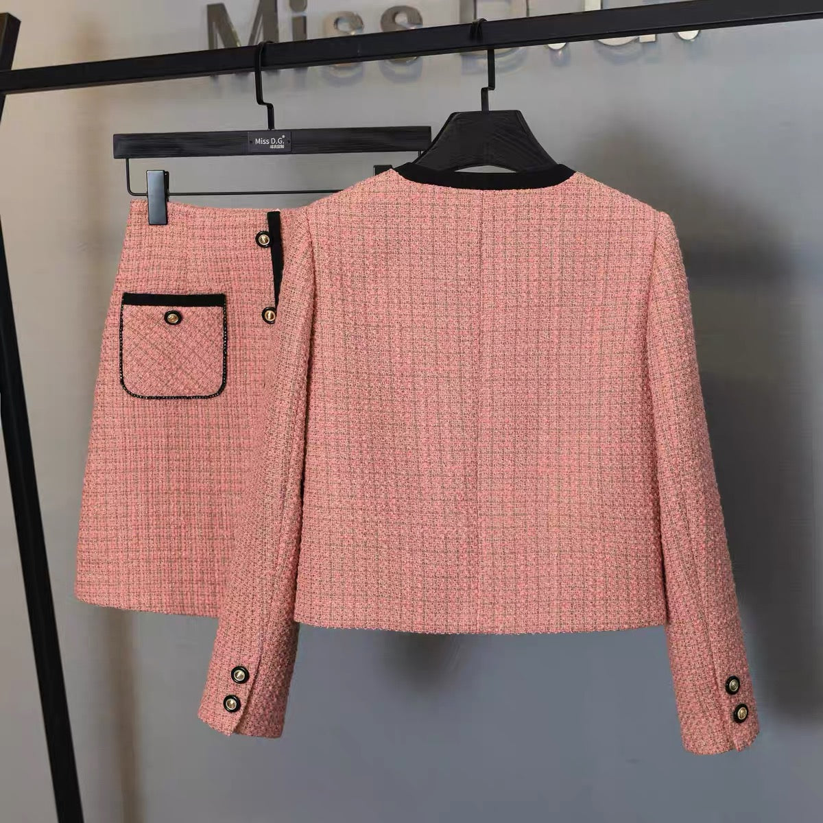 Miss DG Small Fragrance Suit Women's 2022 Autumn Temperament Qianjin Short Jacket Slim A-line Skirt Two-piece Set 1705