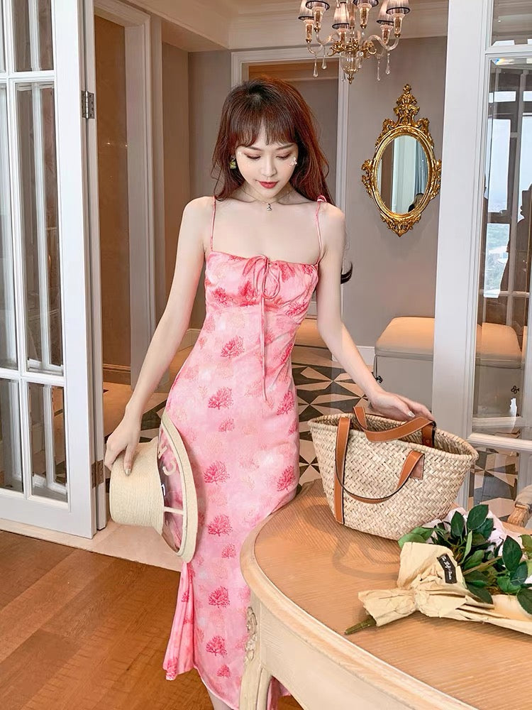 European station tea break sweet suspender dress female summer French temperament waist broken flower long holiday fishtail skirt