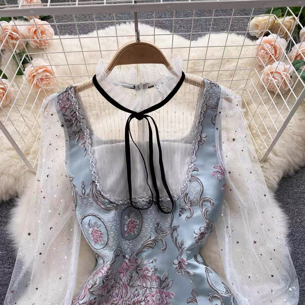 Palace style dress autumn 2022 new women's heavy industry jacquard stitching fairy gas mesh puff sleeves small dress