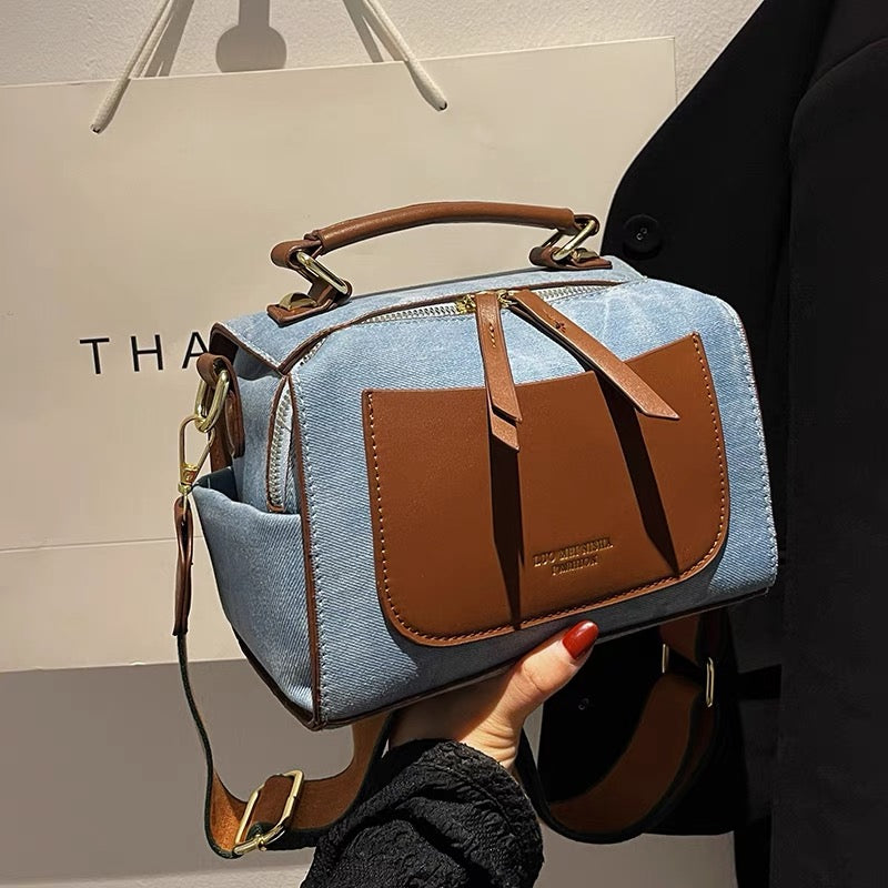 Niche design bag women's summer 2022 new high-end fashion contrast color portable small square all-match one-shoulder messenger bag