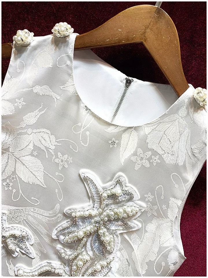 Popular ladies French small fragrance style sleeveless temperament heavy industry beading light luxury a-line skirt dress female summer high-end
