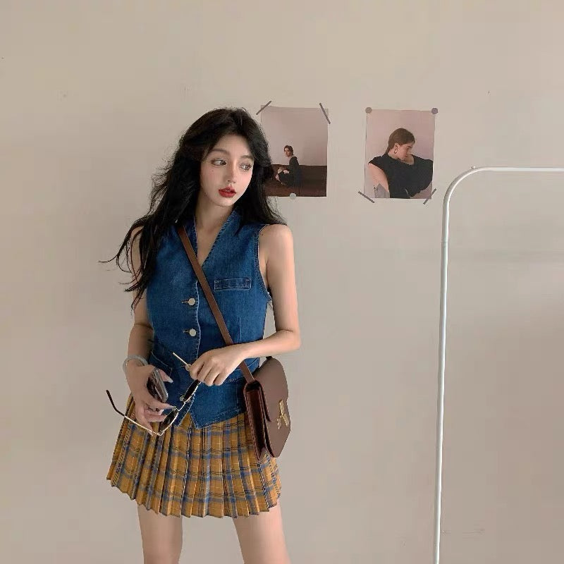 Denim vest female Hong Kong style chic retro V-neck blue vest vest spring short vest top coat tide