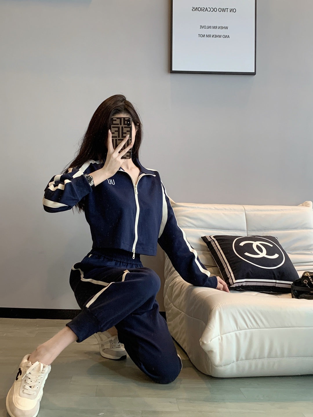 Casual suit women's autumn 2022 new style small fragrance fashion fried street small sports trousers two-piece trendy