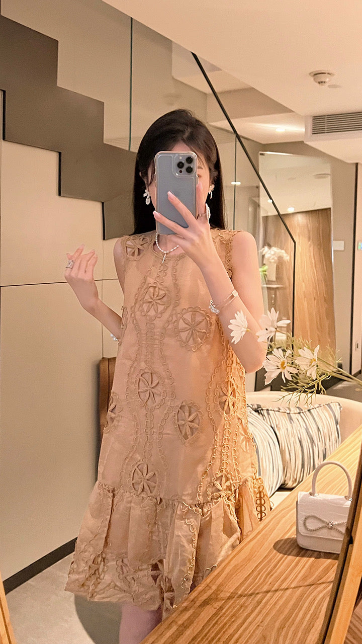 BETTER LS Women's Wear 2023 New High-End Temperament French Sleeveless Dress Hollow Slim Lace Skirt