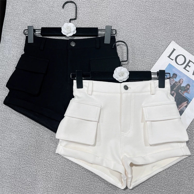 2022 early autumn new American hot girls all-match western style tooling pockets slim high waist wide leg casual shorts women 1627