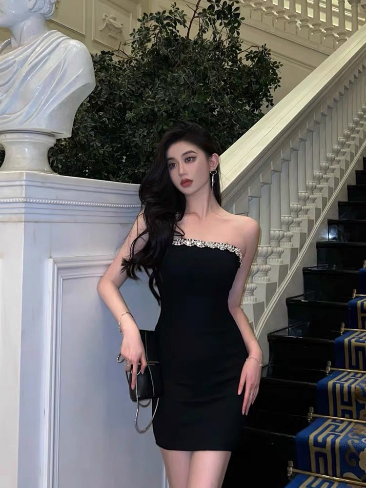 278Hot girl black tube top dress female summer Hepburn style chic stunning temperament pure desire to show thin bag hip little black dress