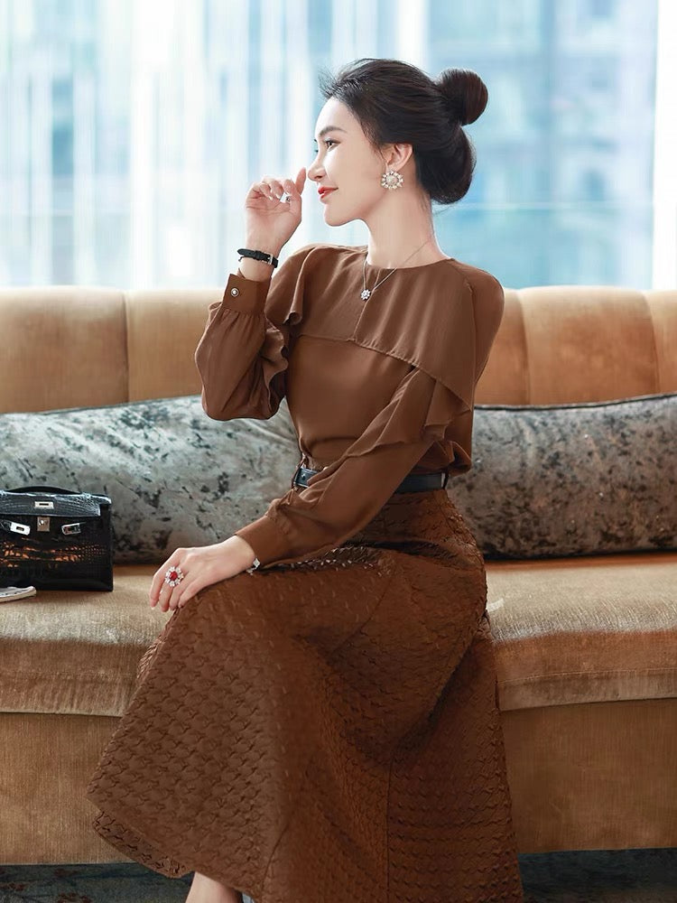 High-end French retro autumn women's suit 2022 new ladies ruffled shirt skirt fashion two-piece set