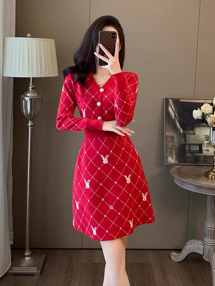 2023 Autumn and Winter New Long-sleeved Little Red Dress for Women, Ladylike Style Waist Slimming Temperament V-neck Knitted Dress D7791