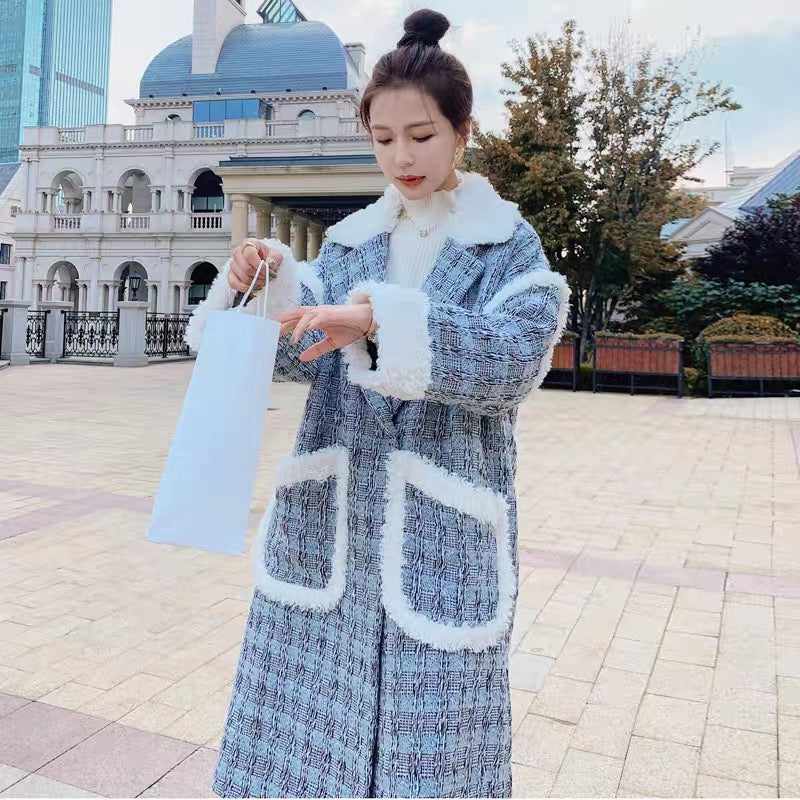 Plaid lamb wool coat for women 2023 new winter Korean style loose temperament thickened knee-length woolen coat