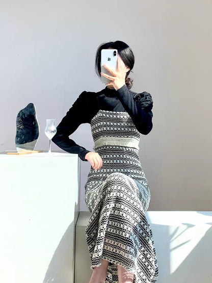 This year's popular beautiful suits with dresses inside are a complete set of women's fashionable, high-end and super nice autumn and winter clothes.D9298