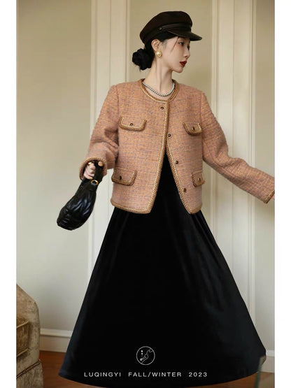 Lu Qingyi [Volume] French velvet dress women's summer black retro high-end drape suspender dress