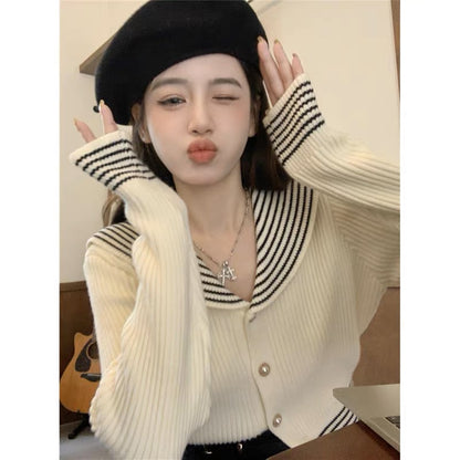 Design niche knitted cardigan jacket for women autumn and winter 2023 new striped navy collar short long-sleeved top trendy A2230