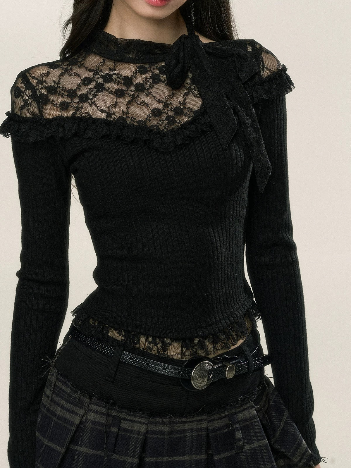Shao Yeyan lace sniper fungus edge sweet and spicy stitching knitted sweater women's autumn and winter long sleeve hollow bottoming top