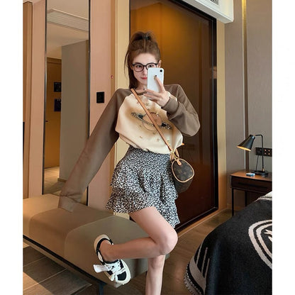 Retro caramel color round neck sweatshirt for women 2023 new popular spring and autumn design heavy industry diamond short top trendy (B6910)