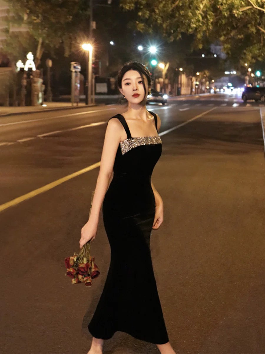 Thirteen and Little French Velvet Dress Women's Autumn and Winter Camisole Diamond-encrusted Elegant Evening Dress