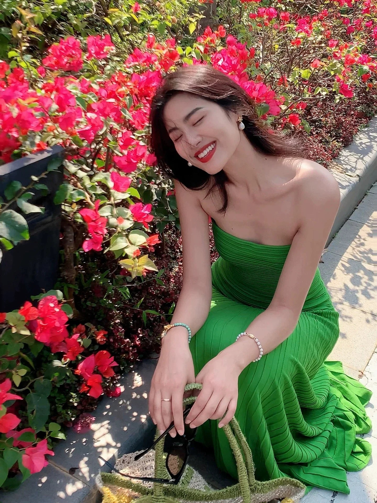 Green waist sexy tube top knitted long skirt for women summer photo taking whitening high-grade seaside holiday dress