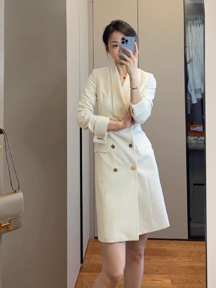 2023 new autumn women's French niche design, high-end, slim and fragrant white suit dress