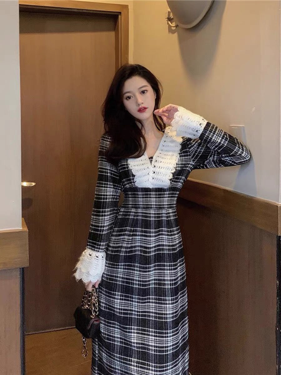 2023 new French-style breast-cut above-the-knee long skirt Hepburn small fragrance style bottoming dress women's wear spring and summer