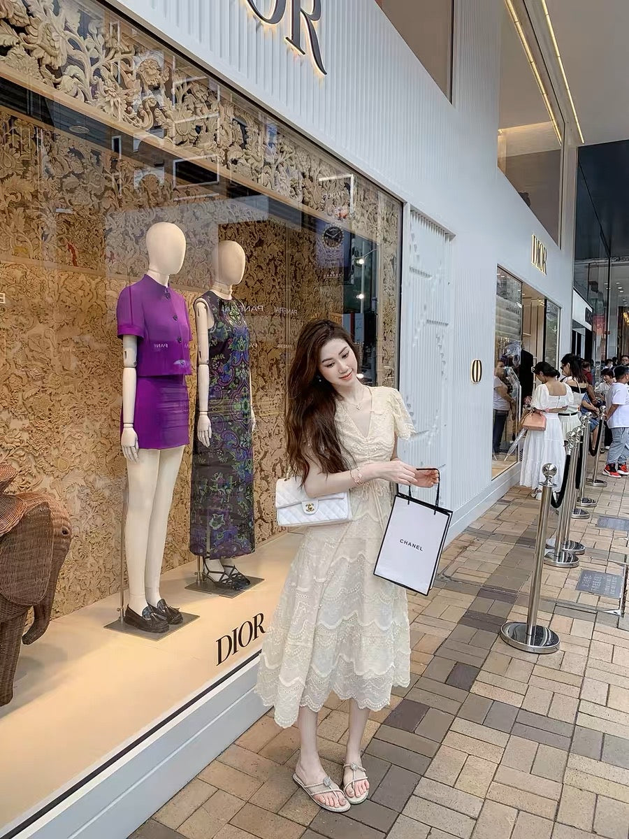 Fish Rabbit Rabbit V-neck Dress Women Summer 2023 New Tea Break Hollow Folds Drawstring Slim Slim