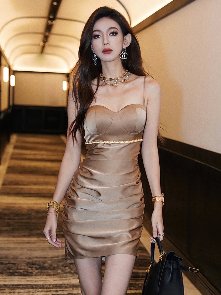 HBE Shui Ge gilded flashing coffee color satin with chest pads to close waist bag hip tight suspender dress female summer