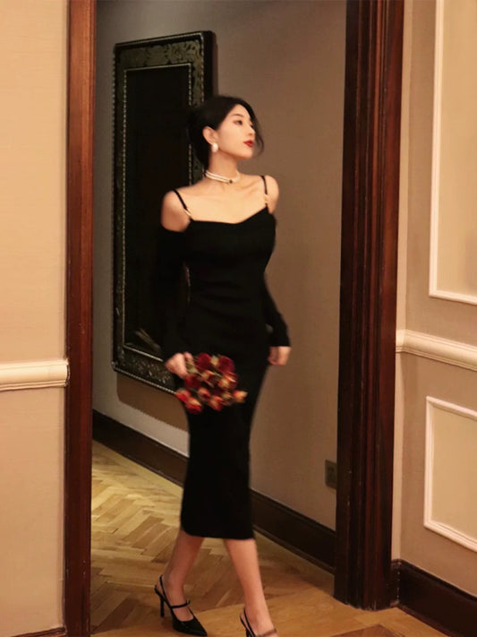 Thirteen and Little Black Suspender Dress for Women in Autumn and Winter Slim Fit with Temperament French Long Knitted Skirt