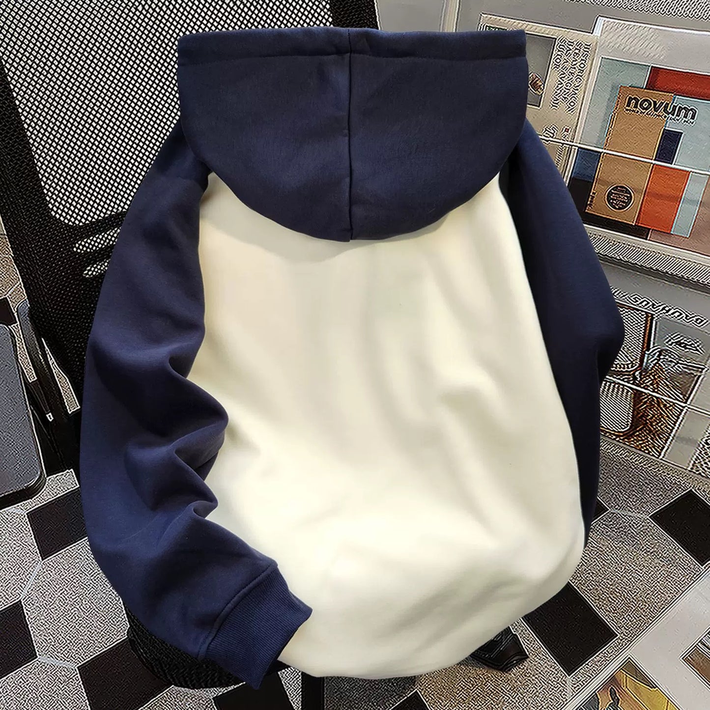 American cute crayon shinchan hooded stitching contrast color sweater for women autumn and winter plus velvet new trendy couple tops