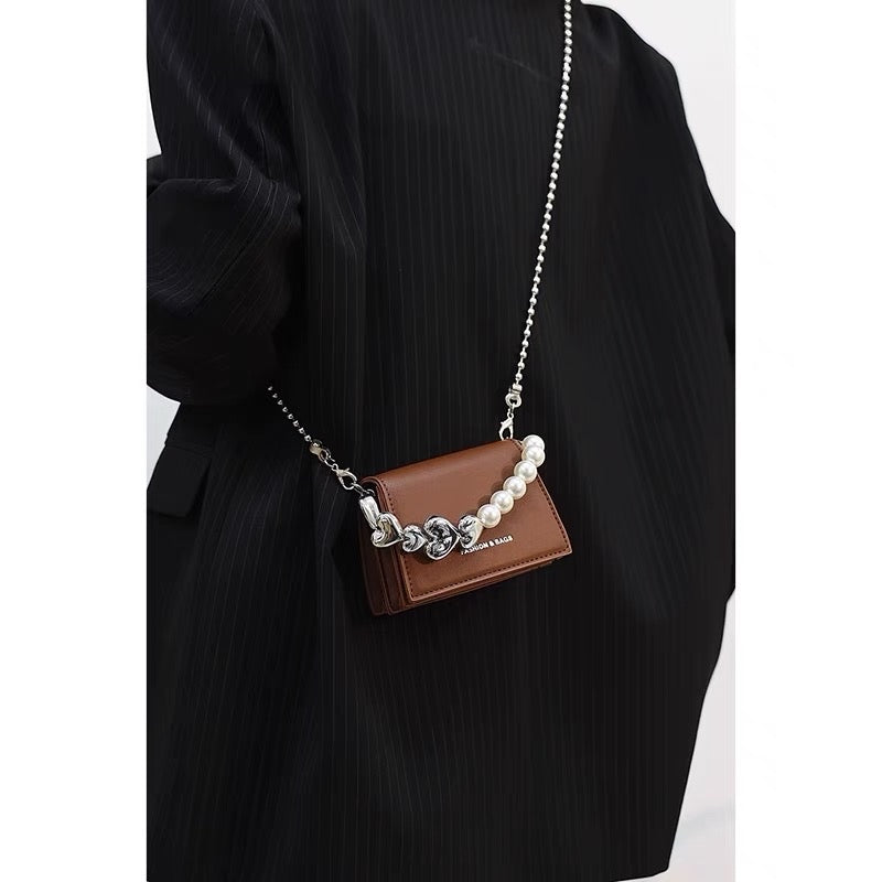 Bag women's summer 2023 new fashion all-match pearl chain mobile phone bag high-grade texture niche Messenger bag small bag