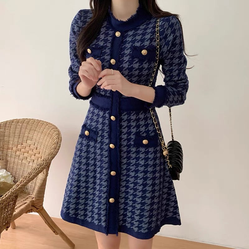 Korean chic autumn and winter style retro round neck contrasting houndstooth design waist long-sleeved A-line dress for women