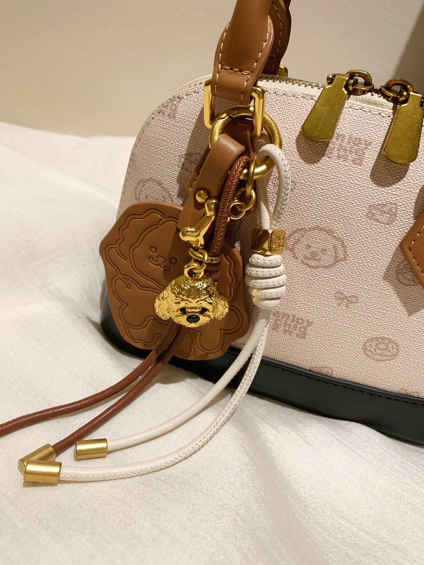 South Wind Chio2nd Bread Puppy Rumba Memory Shell Bag Women's Single Shoulder Messenger Bag Handbag Small Tote Bag