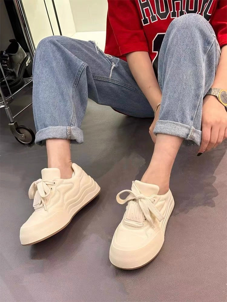 Thick-soled white shoes new 2023 hot style women's summer niche design bread sneakers all-match casual sneakers