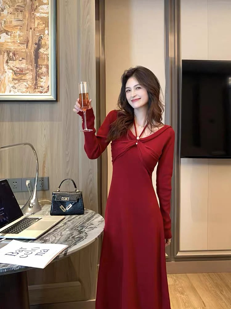 Lin Yaner Red Halter Neck Knitted Dress Women's Autumn Clothing 2023 New High Waist Engagement Temperament Sweater Skirt (D187)