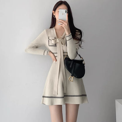 2023 new French Hepburn style little black dress with waist and bottom layer with sweater knitted dress for women in autumn and winter
