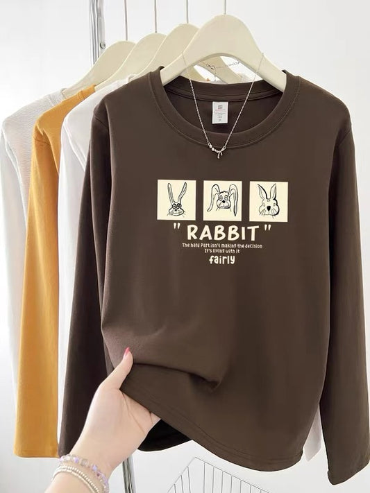 2025 Early Autumn New Style Bottoming Shirt Western Style Straight Shoulder Women's Long Sleeve T-shirt Round Neck College Style Letter Printed Top