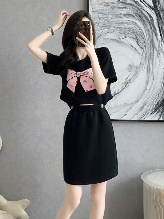 Complete set with age-reducing suit skirt, playful and lively, casual sports t-shirt dress for small people, two-piece summer suit for women