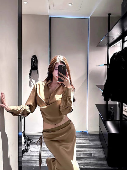 For Fay Golden Muse Temperament Waist Backless Shirt + Low Waist Hip Covering Half-length Skirt Satin Suit for Women