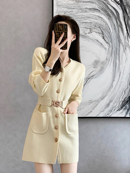 Spring 2023 New Women's French Waist Slimming Design Niche Small Knitted Suit Dress (V7719)