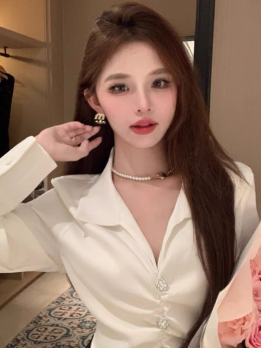 French V-neck long-sleeved satin shirt for women in fall, waist-cinching design, short shirt with lace-up white top