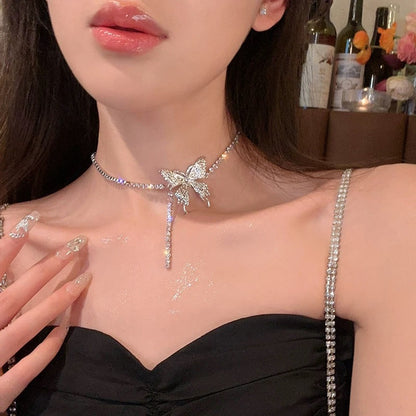 Flash Diamond Butterfly Necklace Women's Light Luxury Niche Design 2023 New Hot Style Trendy High-end Clavicle Chain Necklace Autumn