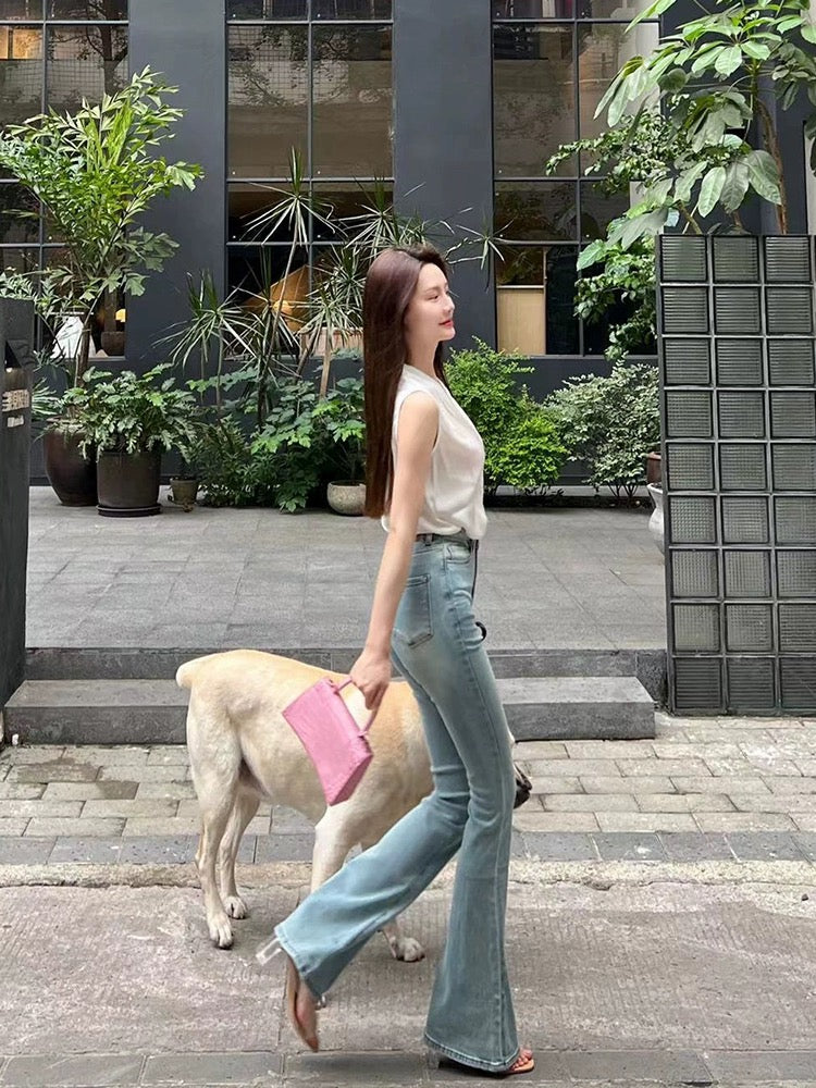 Zhang Bianyi long legs, high waist, slim retro light color micro-flared jeans for women