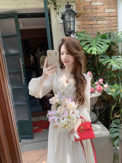 Fish Rabbit Rabbit French Dress Women's Summer 2023 New V-neck Puff Sleeves Waist Slim A-Line Long Skirt