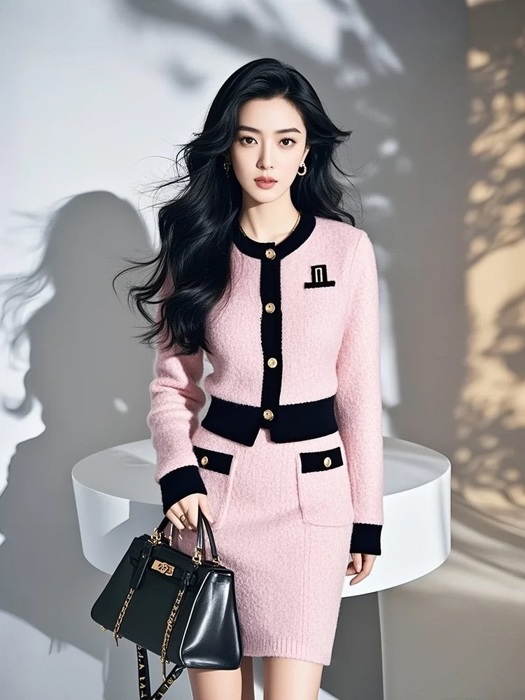 A complete set of autumn outfits for petite girls, with a youthful temperament and a style, pink knitted tops and skirts, professional suits