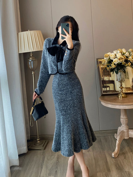 Xiaoxiangfeng short top, slimming fishtail skirt suit, fashionable and western-style two-piece dress that reduces age, looks slimming and covers the flesh.