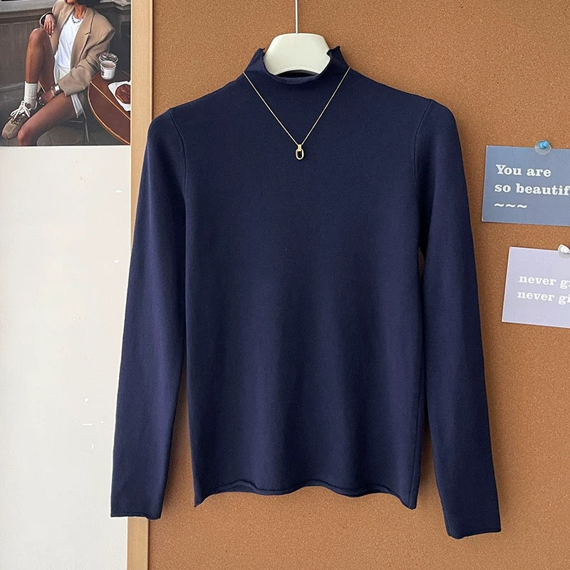 Retro soft and sticky cashmere rolled-edge turtleneck knit sweater for women, autumn and winter, gentle and versatile layering base layer top.