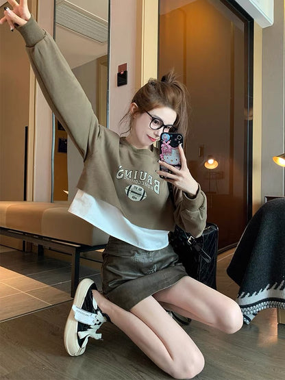 This year's popular Maillard wear fake two-piece short round neck sweatshirt for women in spring and autumn, high-end and super good-looking trendy tops (B6912)