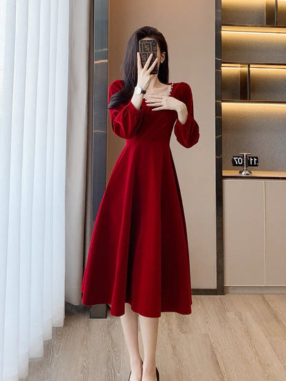 Autumn new style French retro fashion temperament light luxury high-end slim banquet engagement dress velvet dress