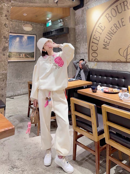 Thebestxue [New on 10.23 AM10:00] Off-white velvet lollipop sweatshirt